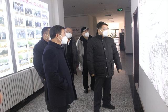 开云体育 开云平台陕西现代能源化工知识产权研究中心在榆林学院揭牌(图3)