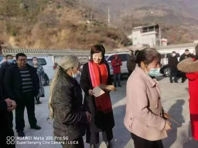 省政协副主席谢商华到甘孜州调研知识产权开云 开云体育工作