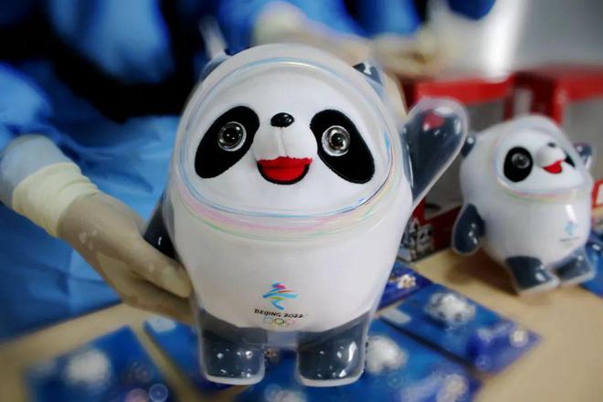 盘点2022 拱北海关全年共查扣侵权嫌疑商品超百万件开云 开云体育平台(图5)