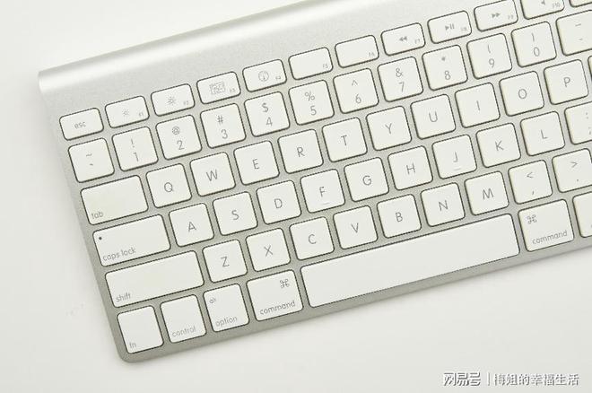 免费logo设计在开云 开云体育平台线生成器有什么优点？总结了几点(图3)