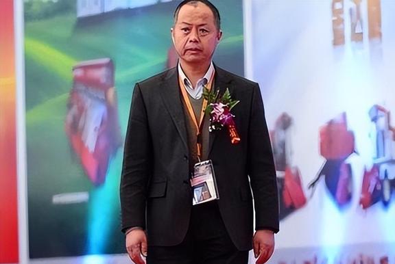 开云 开云体育官网农民因发明赔偿200万15年后美俄“跪求”合作获26项国家专利(图3)