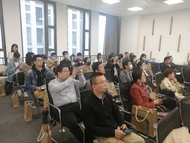 开云 开云体育平台成立“专家顾问团”助力企业解决难题(图3)